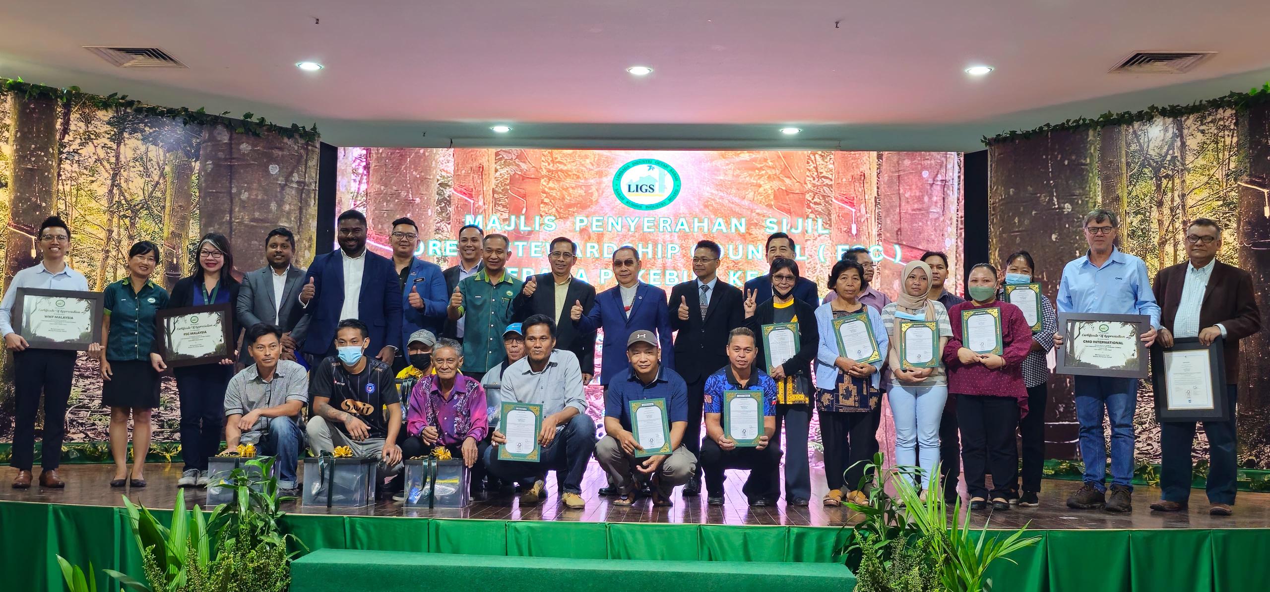 Malaysia welcomes its first FSC®-FM/COC certified rubber plantation